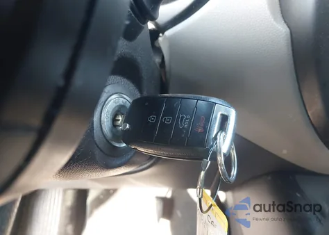 2016 Kia Soul z USA, uszkodzony, nr VIN KNDJN2A21G7280613